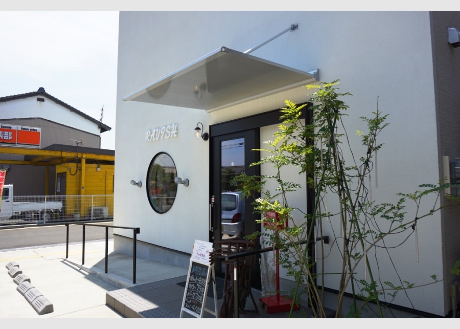 商品住宅 Casa Cube 美容室 白い四角い店舗併用住宅 施工実績 京都府福知山市 綾部市 舞鶴市で新築住宅 注文住宅 分譲地などマイホーム建築からリフォームまでhasi Hausにお任せください 商品住宅 Casa Cube 美容室 白い四角い店舗併用住宅 施工実績 京都府福知山市 綾部市 舞鶴市で新築住宅 注文住宅 分譲地などマイホーム建築からリフォームまでhasi Hausにお任せください